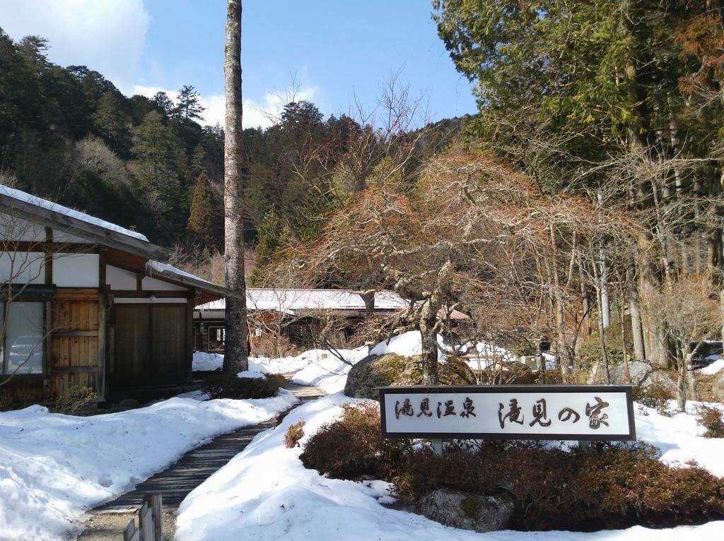 Takimi Onsen Inn That Only Accepts One Group Per Day Нагисо Екстериор снимка