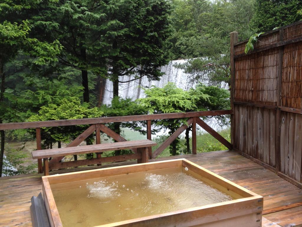 Takimi Onsen Inn That Only Accepts One Group Per Day Нагисо Екстериор снимка